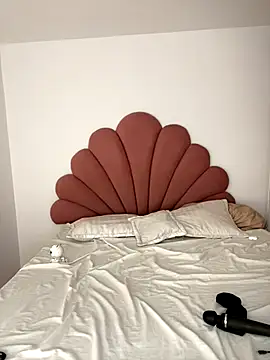 alissradiante1 online show from 31, 10, 2025