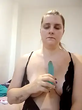 JessicaItalia online show from 6, 10, 2025