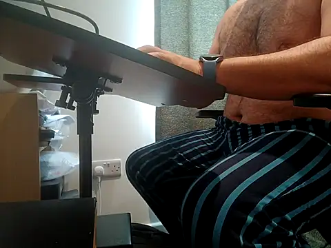 CloudyMuscleBeefy online show from 9, 10, 2025