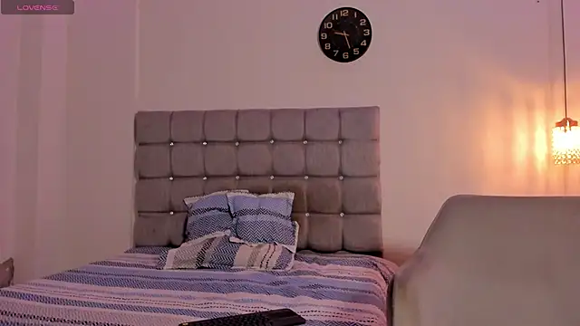 Santy Stump online show from 10, 10, 2025