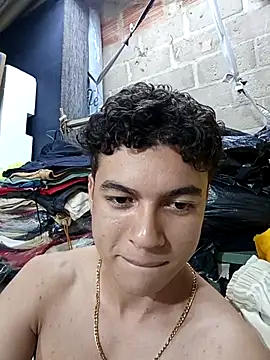 Snapshot of Santy_Stump chatting on 3, 3, 2026 Santy Stump online show from 3, 3, 2026