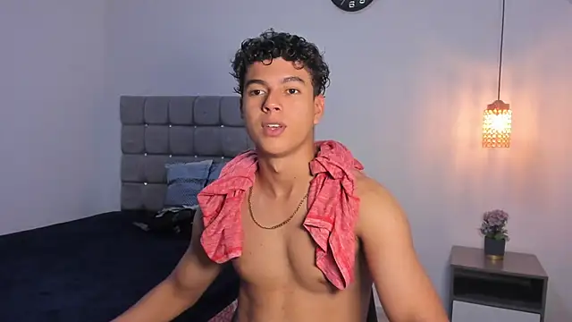 Snapshot of Santy_Stump chatting on 12, 2, 2026 Santy Stump online show from 12, 2, 2026