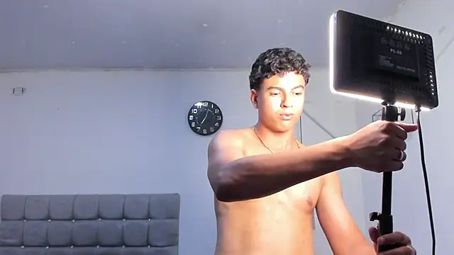 Santy Stump online show from 12, 3, 2026