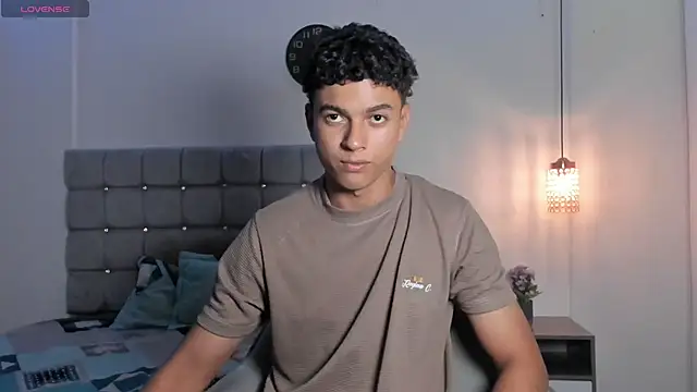 Santy Stump online show from 1, 12, 2025