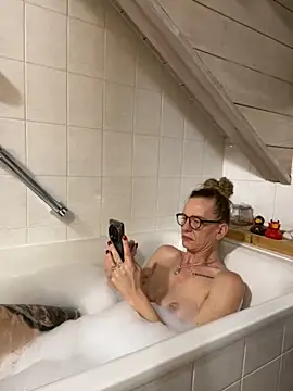 LucyLingerie78 online show from 9, 11, 2025