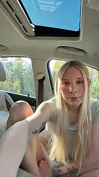 Snapshot of SabrinaRosed chatting on 30, 4, 2026 SabrinaRosed online show from 30, 4, 2026