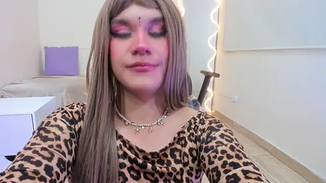 Snapshot of ocean_tay chatting on 20, 10, 2025 ocean tay online show from 20, 10, 2025