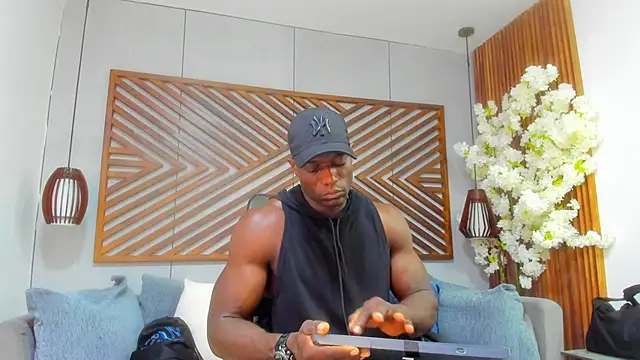 MarcusBlack  online show from 27, 10, 2025