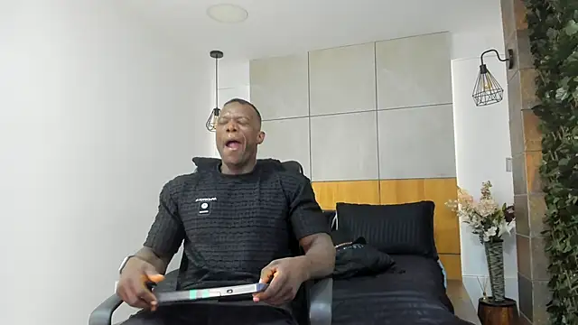 MarcusBlack  online show from 27, 2, 2026