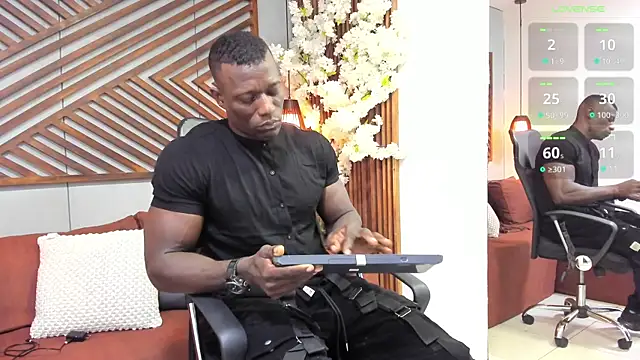 MarcusBlack  online show from 15, 11, 2025