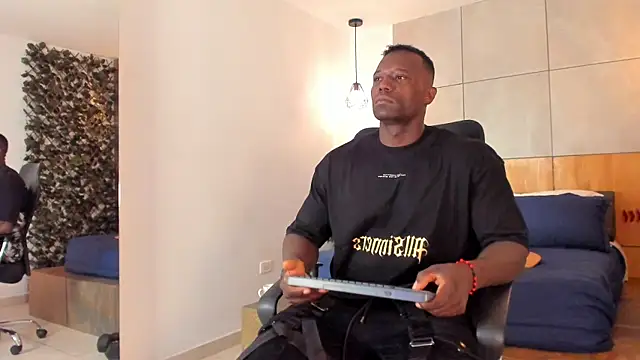 Snapshot of MarcusBlack_ chatting on 28, 7, 2026 MarcusBlack online show from 28, 7, 2026