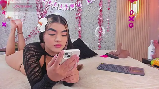 Antonella west online show from 11, 2, 2026