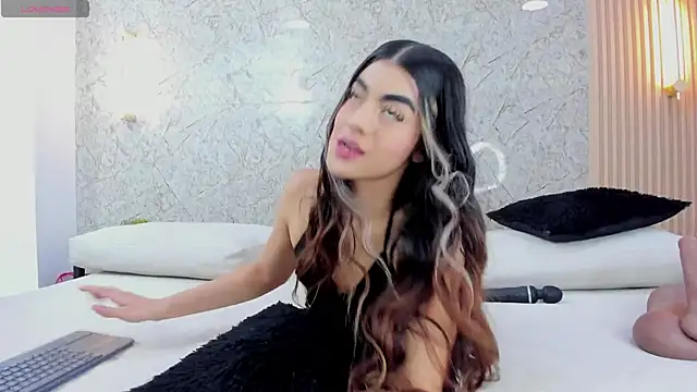 Antonella west online show from 10, 10, 2025