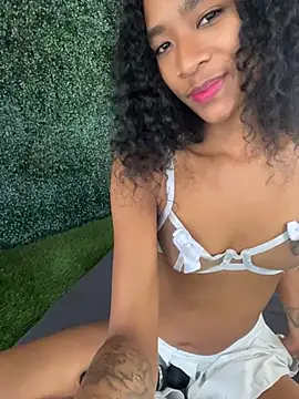 Snapshot of SweetCheeksXXX chatting on 19, 6, 2026 SweetCheeksXXX online show from 19, 6, 2026