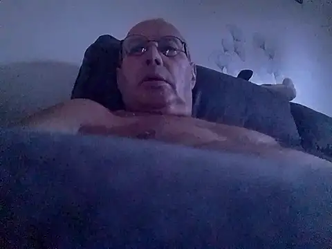 Vince072 online show from 11, 7, 2026