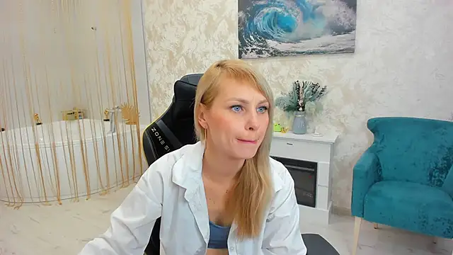 Snapshot of LindaSandy_1 chatting on 20, 9, 2025 LindaSandy 1 online show from 20, 9, 2025