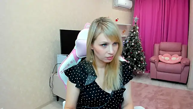 LindaSandy 1 online show from 10, 1, 2026