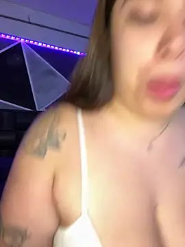 jazminslut online show from 7, 5, 2026