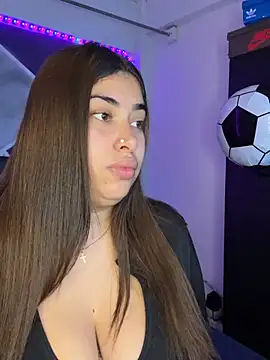 jazminslut online show from 30, 6, 2026