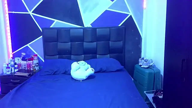 jazminslut online show from 6, 5, 2026
