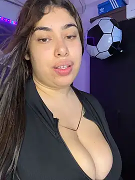 jazminslut online show from 19, 7, 2026