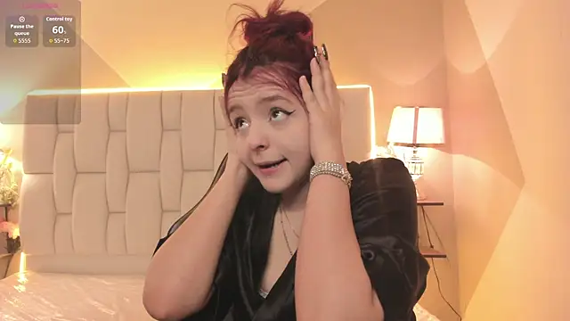 Amandacooper2 online show from 10, 11, 2025