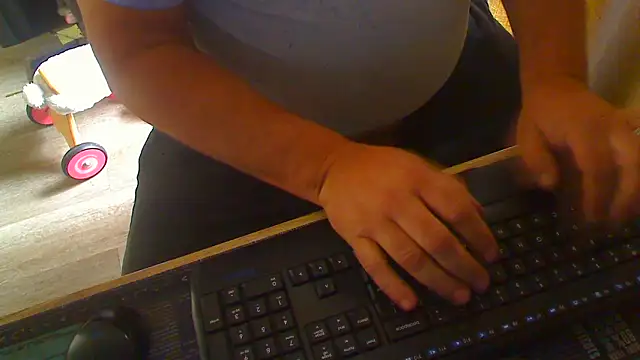 latexsub75 online show from 8, 2, 2026