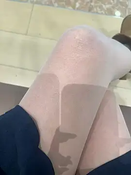 xiaoyuan01 online show from 13, 11, 2025