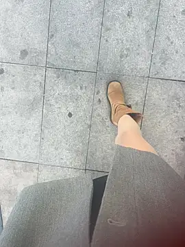 xiaoyuan01 online show from 25, 11, 2025