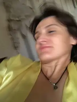 Snapshot of NikaSwan2831 chatting on 12, 10, 2025 NikaSwan2831 online show from 12, 10, 2025