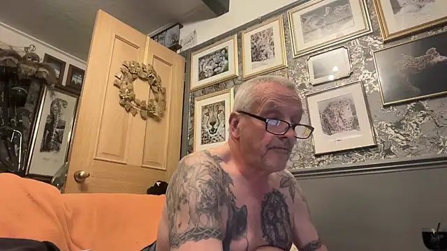 poggles online show from 4, 4, 2026