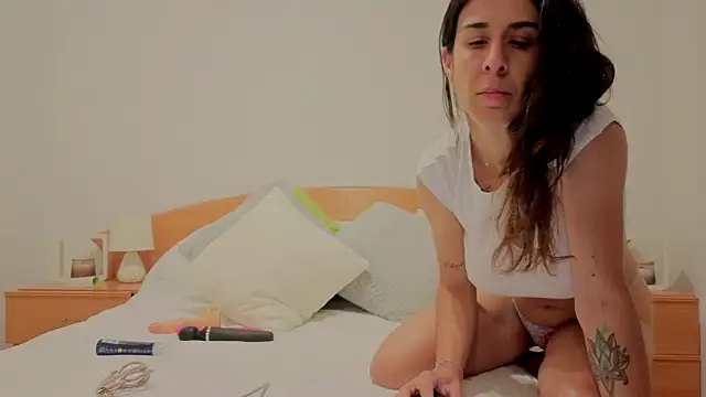 agustinalatina online show from 24, 5, 2026