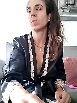 agustinalatina online show from 21, 10, 2025