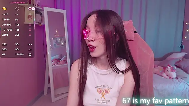 Shriya Sarann online show from 13, 3, 2026