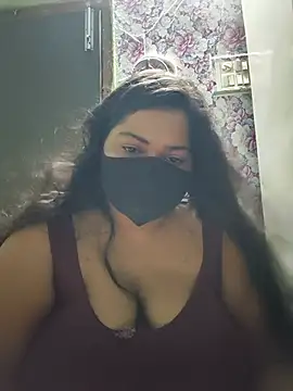 Snapshot of Liyaa_24 chatting on 4, 6, 2026 Liyaa 24 online show from 4, 6, 2026