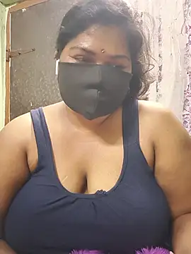 Snapshot of Liyaa_24 chatting on 17, 7, 2026 Liyaa 24 online show from 17, 7, 2026