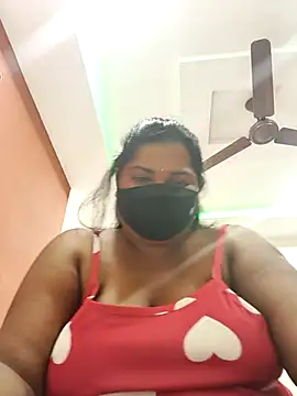 Liyaa 24 online show from 4, 4, 2026