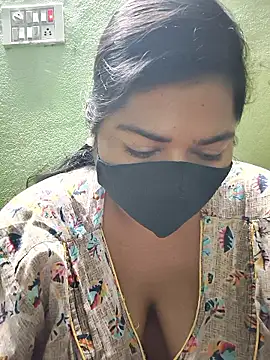 Liyaa 24 online show from 9, 2, 2026