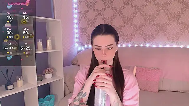 Snapshot of HolyMiax chatting on 2, 3, 2026 HolyMiax online show from 2, 3, 2026