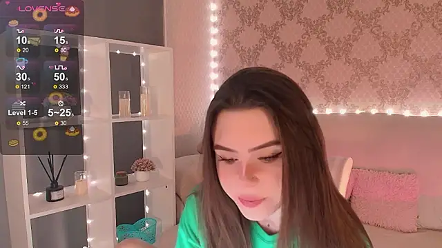 Snapshot of HolyMiax chatting on 13, 2, 2026 HolyMiax online show from 13, 2, 2026