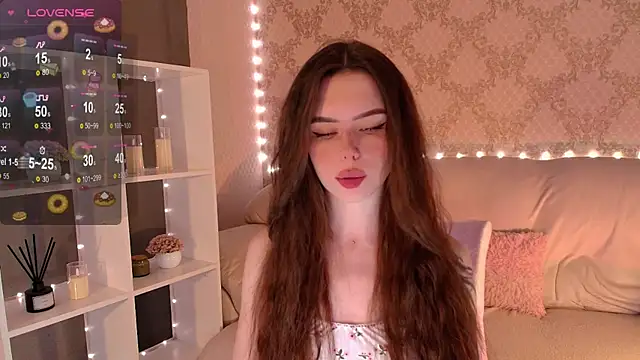 Snapshot of HolyMiax chatting on 20, 7, 2026 HolyMiax online show from 20, 7, 2026
