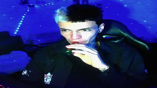 Snapshot of prince_x_dark chatting on 17, 7, 2026 prince x dark online show from 17, 7, 2026
