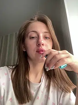 ChristyCrayme online show from 12, 5, 2026