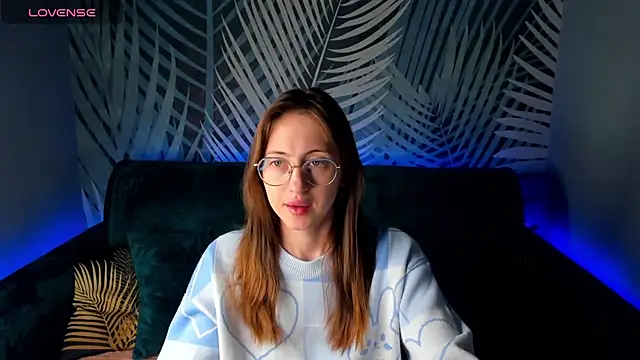 ChristyCrayme online show from 12, 11, 2025