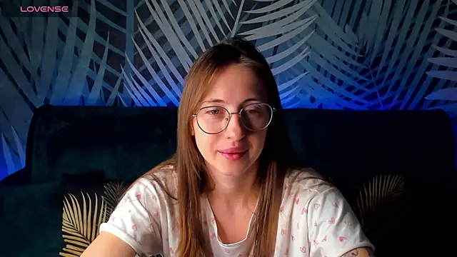 ChristyCrayme online show from 14, 10, 2025