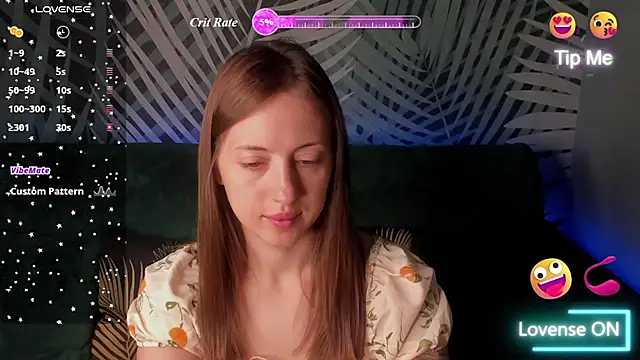 Snapshot of ChristyCrayme chatting on 17, 7, 2026 ChristyCrayme online show from 17, 7, 2026