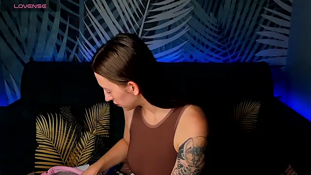 ChristyCrayme online show from 10, 9, 2025