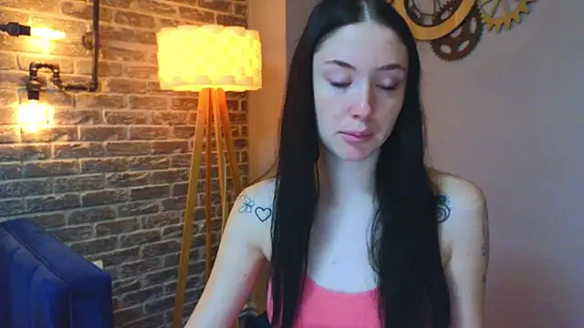 Snapshot of Ivanna__Rose chatting on 11, 11, 2025 Ivanna Rose online show from 11, 11, 2025