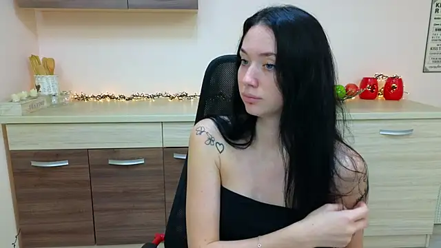 Snapshot of Ivanna__Rose chatting on 30, 10, 2025 Ivanna Rose online show from 30, 10, 2025