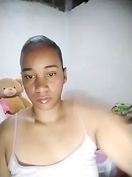 Snapshot of EbonyHorrny chatting on 12, 10, 2025 EbonyHorrny online show from 12, 10, 2025